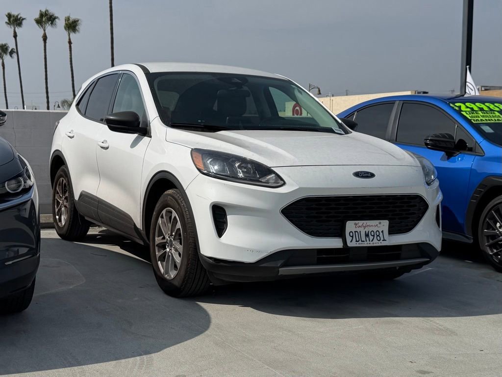 Certified 2022 Ford Escape SE