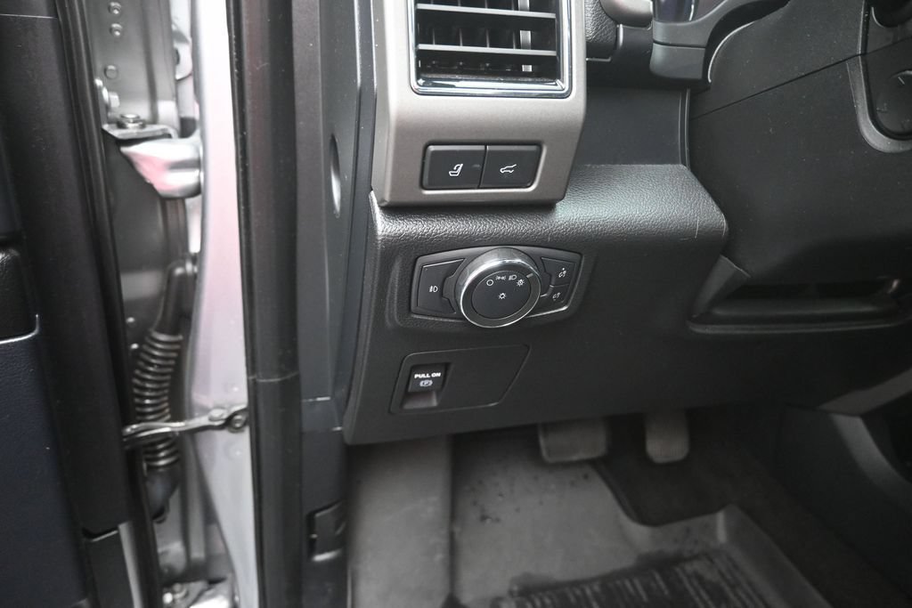 Certified 2021 Ford Expedition XLT RWD image 13
