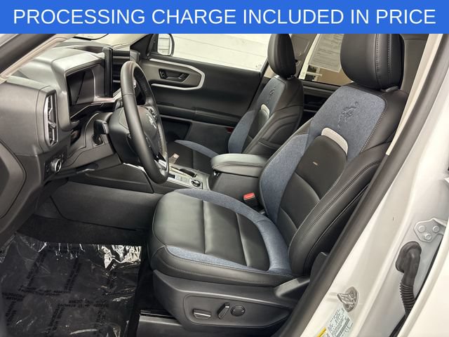 Certified 2025 Ford Bronco Sport Outer Banks w/ Outer Banks Tech Package+ AWD/4WD image 3