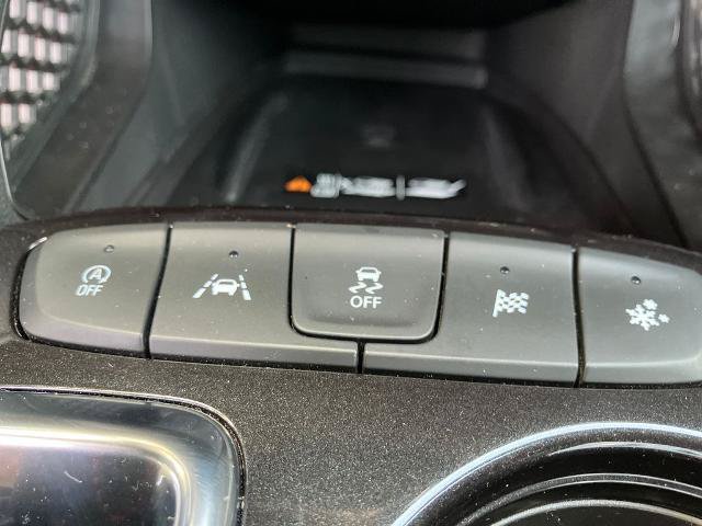 Used 2023 Chevrolet TrailBlazer RS w/ Sun and Liftgate Package FWD image 33