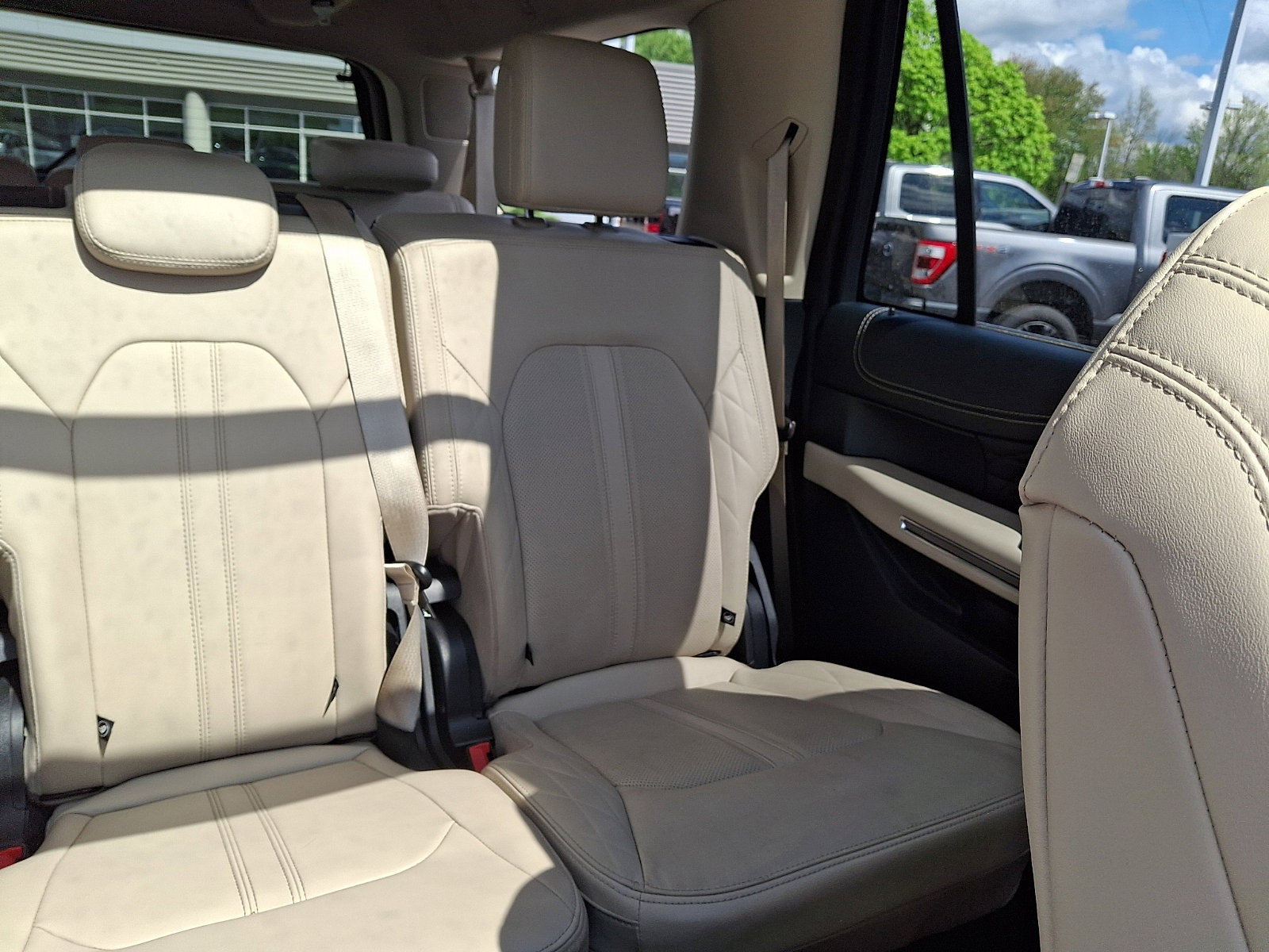 Certified 2022 Ford Expedition Max Platinum image 19