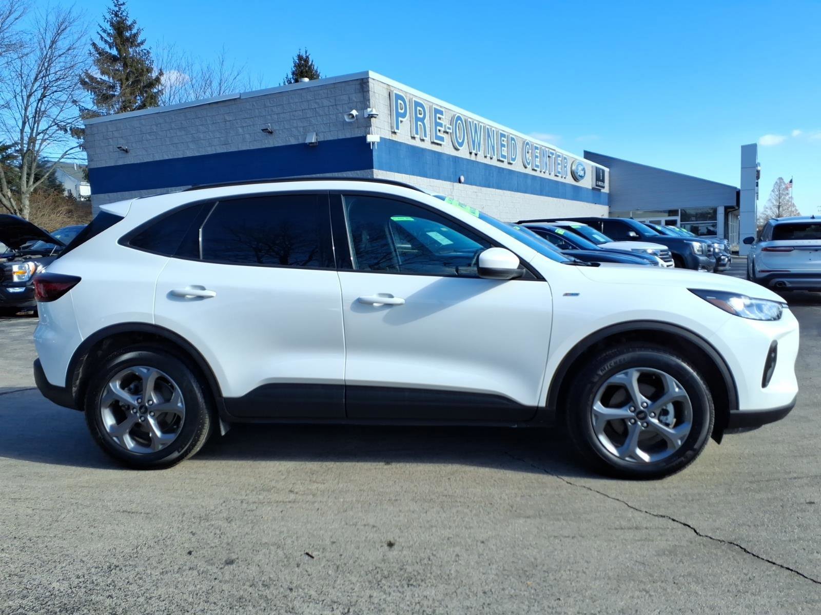 Certified 2025 Ford Escape ST-Line Select w/ Tech Pack #1 image 6