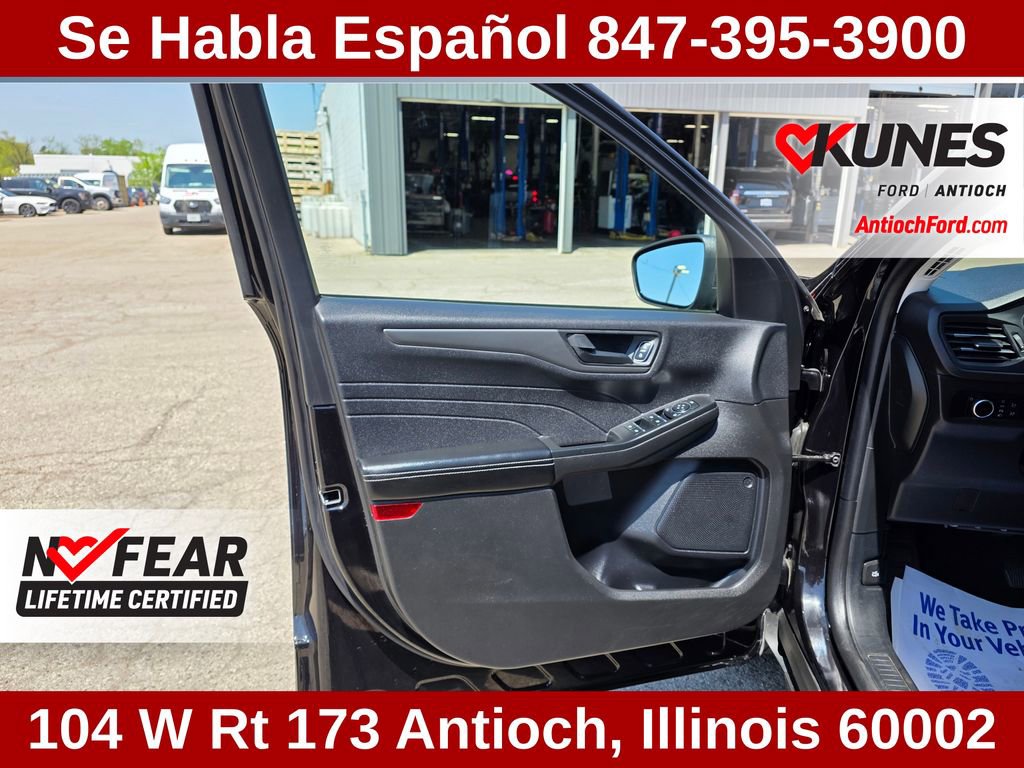 Certified 2025 Ford Escape Active AWD/4WD image 18