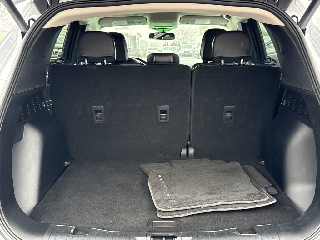 Certified 2025 Ford Escape Platinum image 8