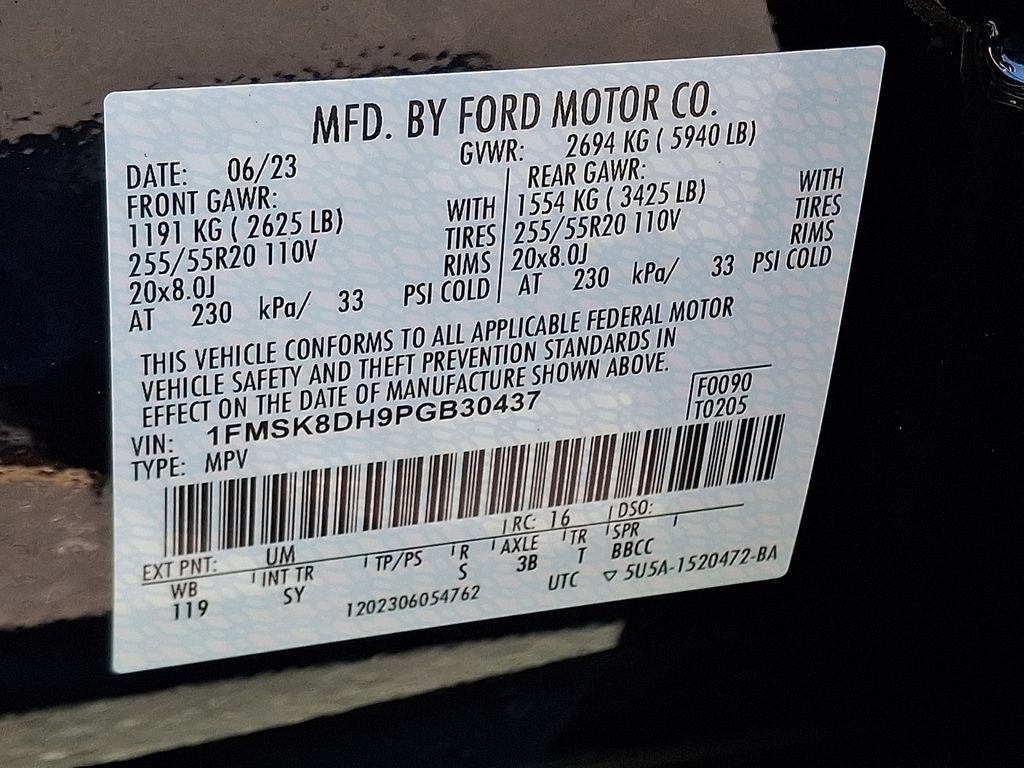 Certified 2023 Ford Explorer XLT w/ Equipment Group 202A AWD/4WD image 30
