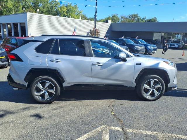 Used 2021 Toyota RAV4 SE w/ Weather & Moonroof Package image 6