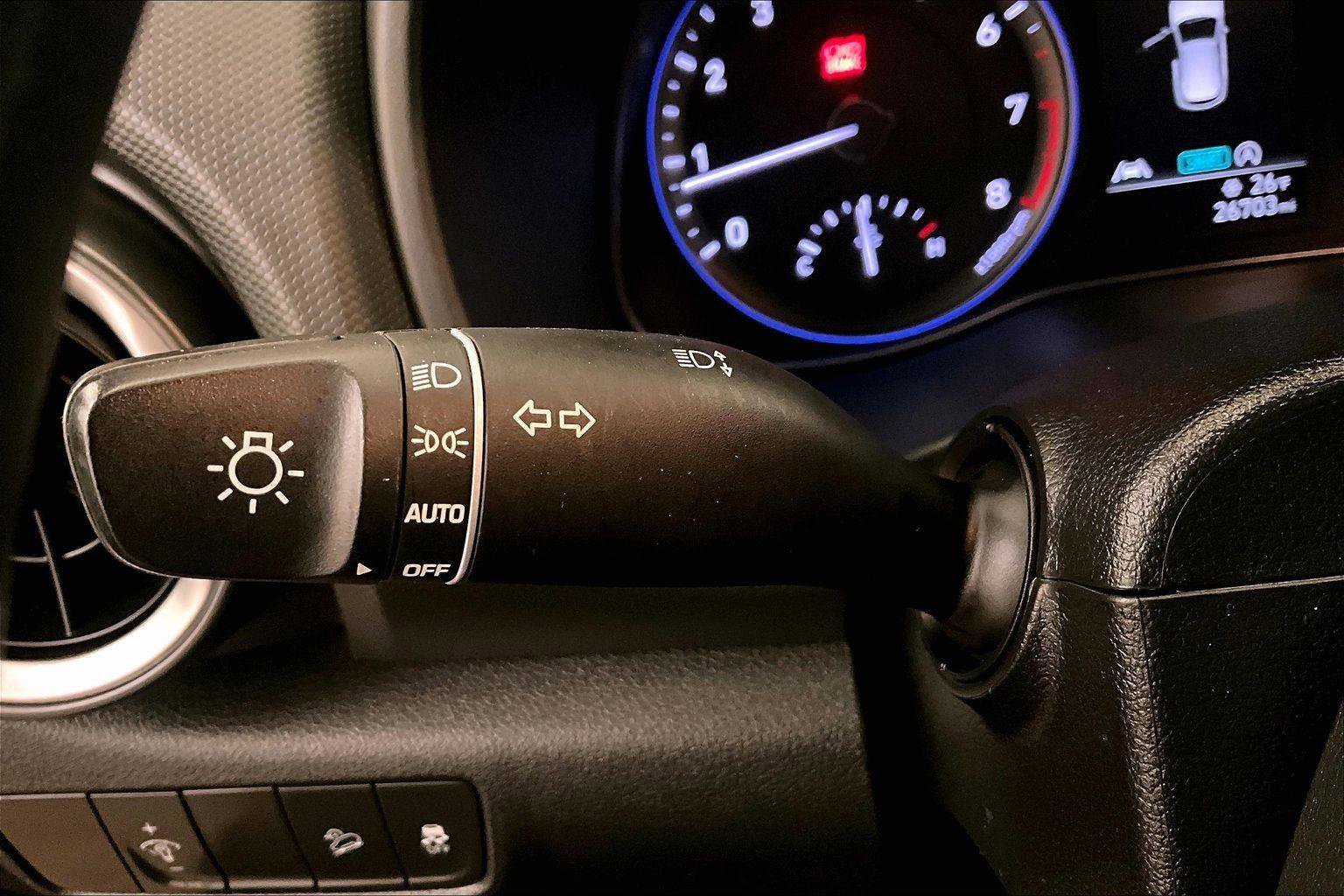 Used 2022 Hyundai Kona SEL image 30