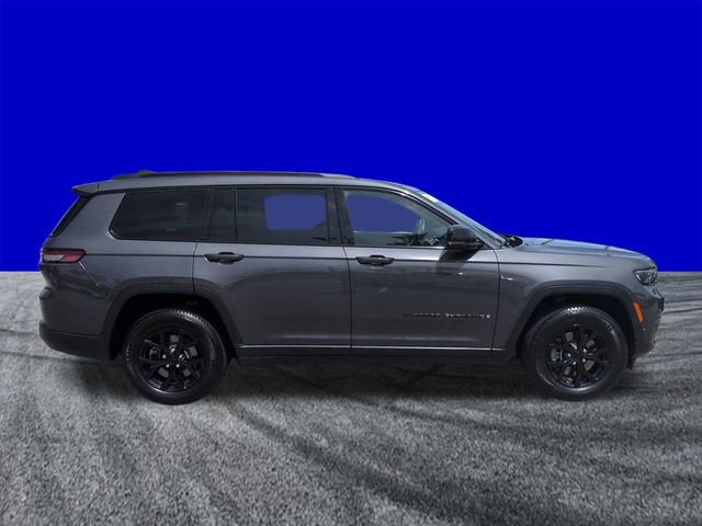 Used 2024 Jeep Grand Cherokee L Laredo AWD/4WD image 3