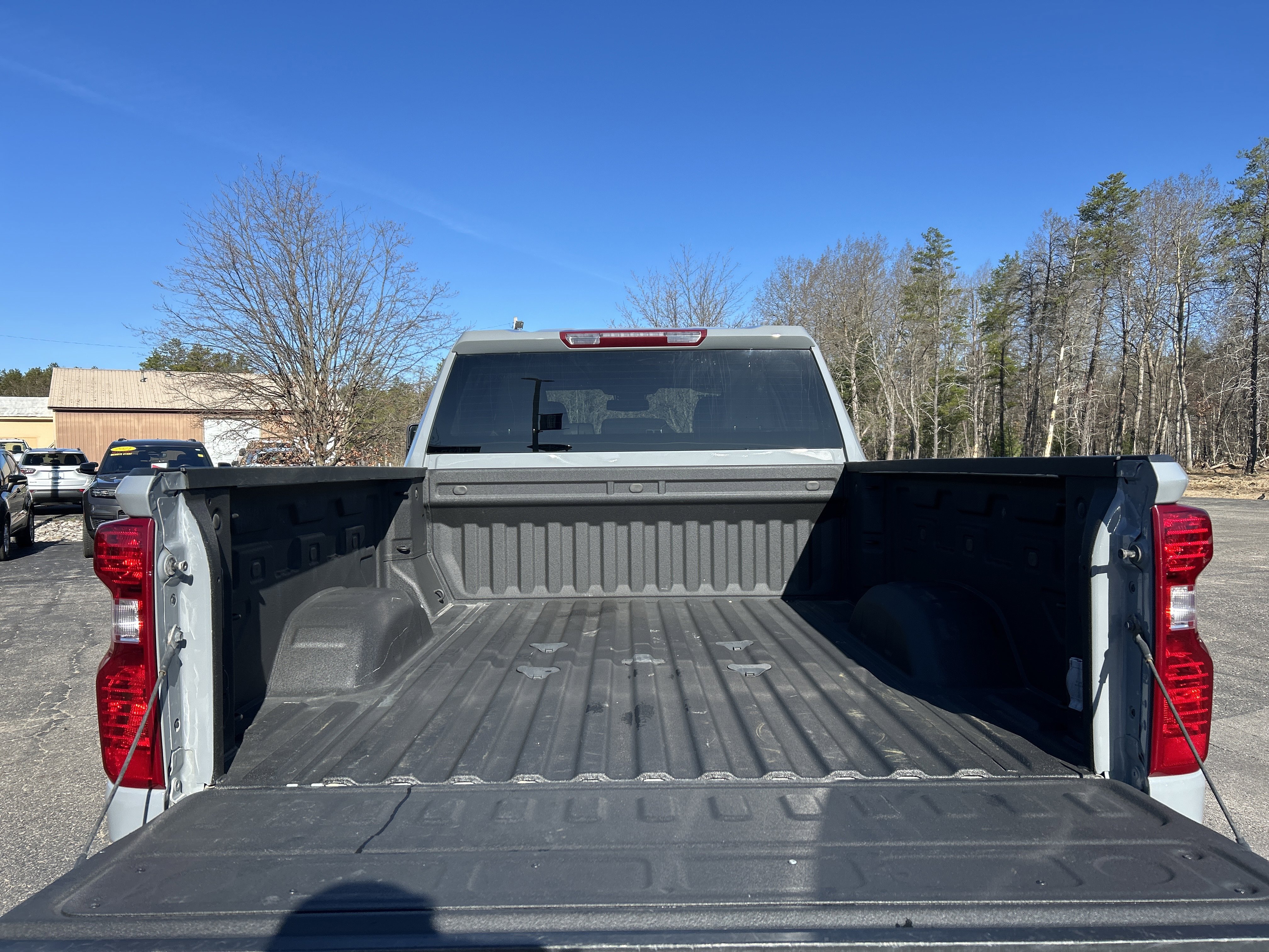 Used 2024 Chevrolet Silverado 2500 Custom w/ Custom Value Package image 10