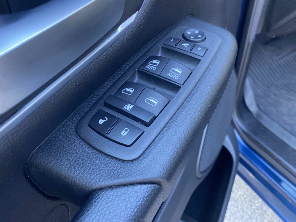 Used 2023 RAM 1500 Big Horn AWD/4WD image 19
