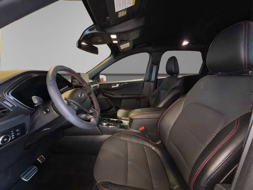 Certified 2023 Ford Escape ST-Line Elite AWD/4WD image 9