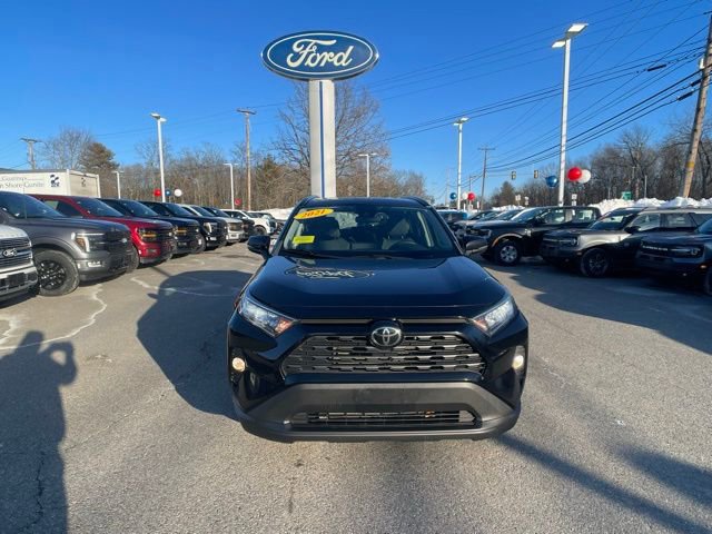 Used 2021 Toyota RAV4 XLE w/ Convenience Package image 9