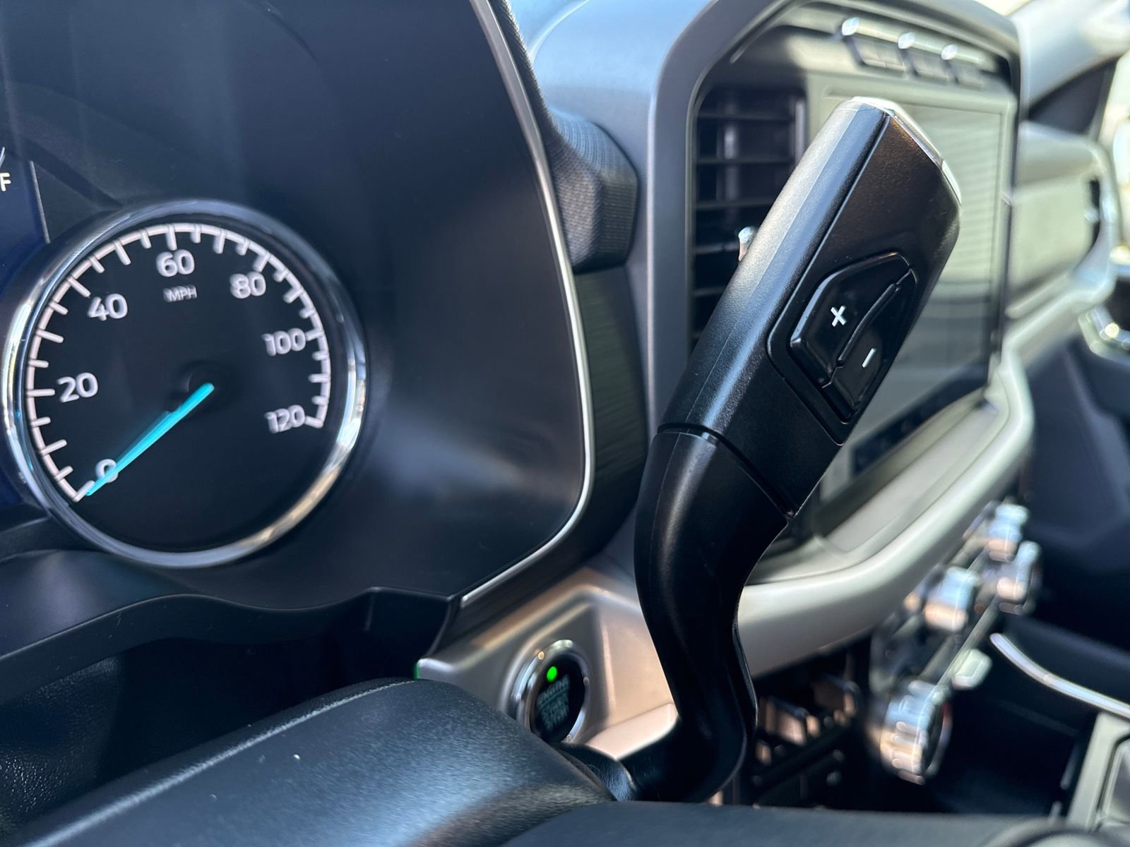 Certified 2022 Ford F150 XLT w/ Equipment Group 302A High image 24