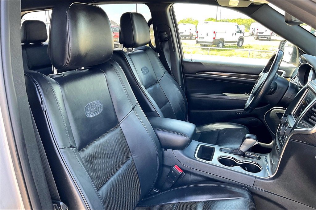 Used 2018 Jeep Grand Cherokee Overland image 30