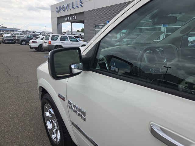 Used 2017 RAM 1500 Laramie w/ Convenience Group AWD/4WD image 10