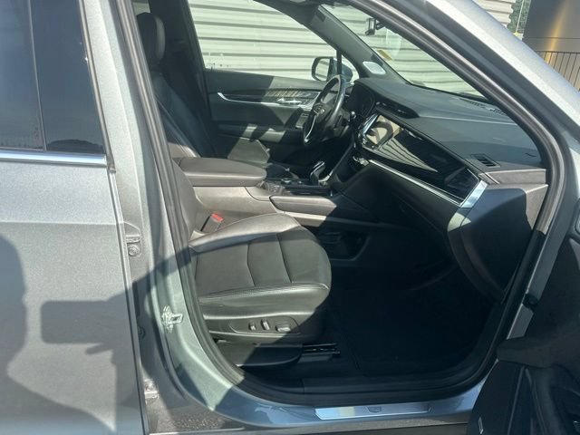 Used 2023 Cadillac XT6 Premium Luxury FWD image 33