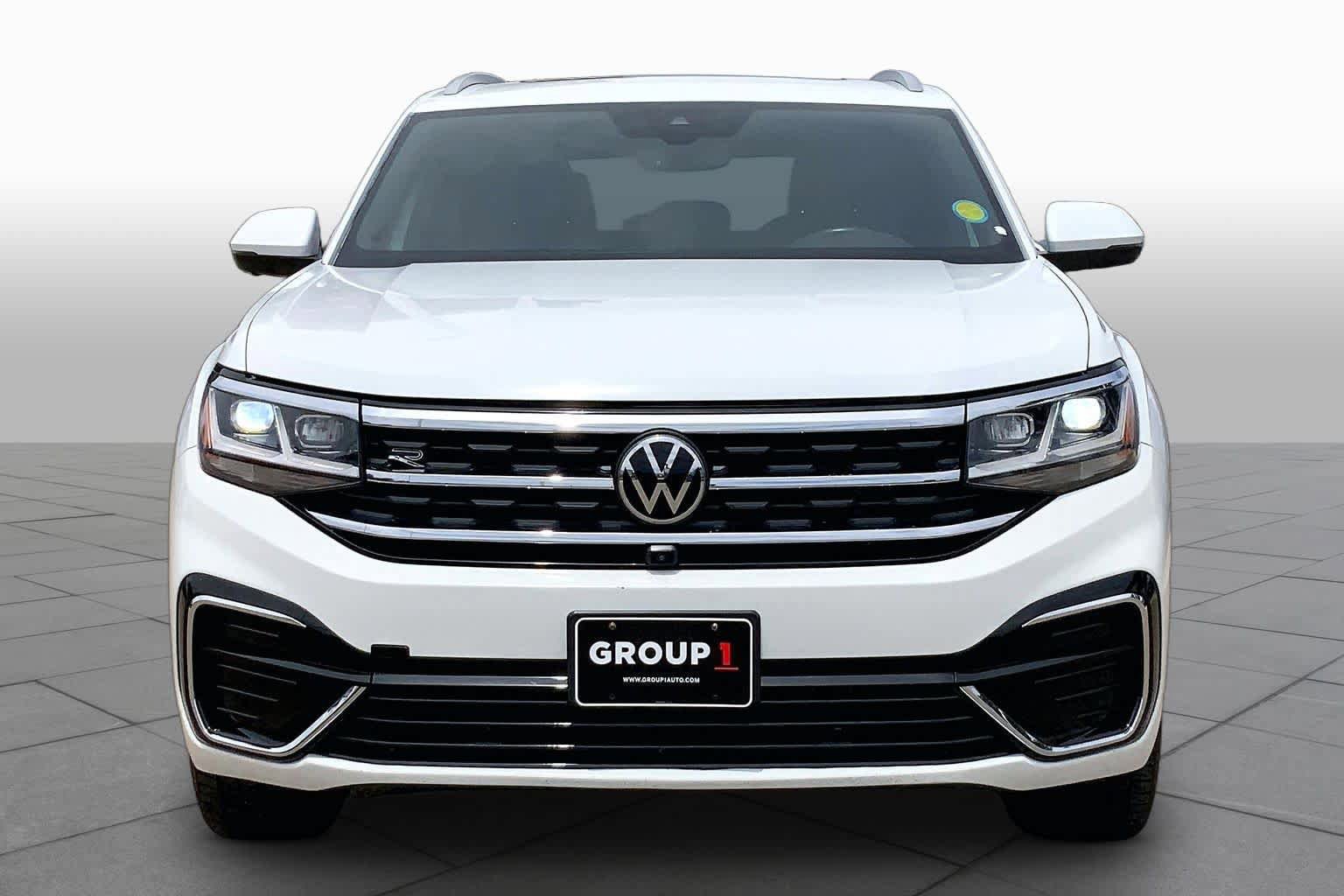 Used 2021 Volkswagen Atlas Cross Sport SEL Premium R-Line w/ Cross Sport MDO Package AWD/4WD image 4