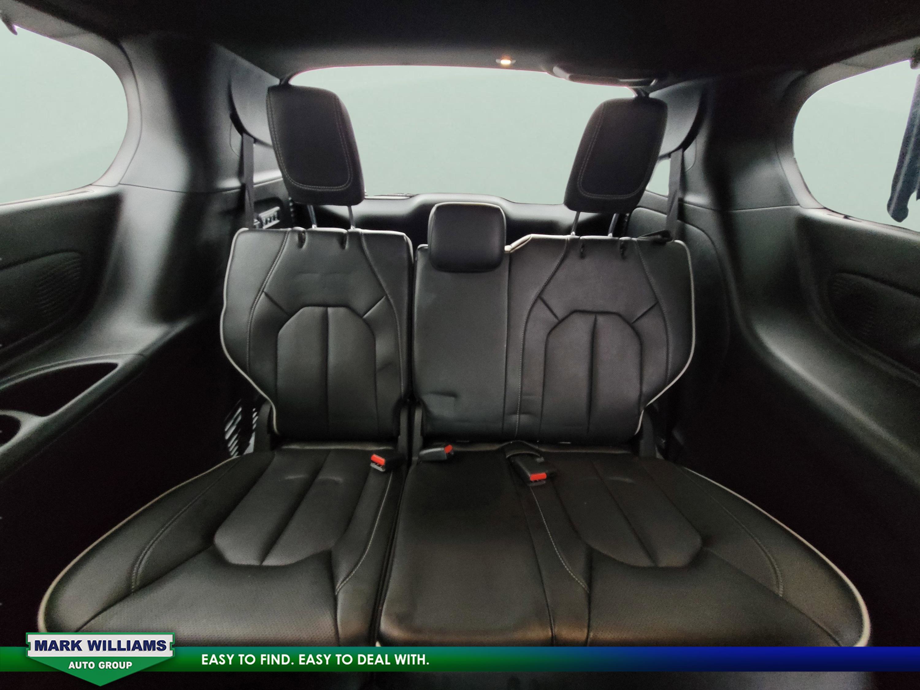 Used 2022 Chrysler Pacifica Limited w/ S Appearance Package image 14