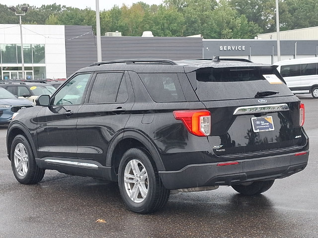 Certified 2023 Ford Explorer XLT AWD/4WD image 4