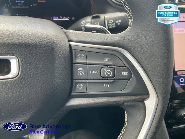 Used 2024 Jeep Grand Cherokee L Limited w/ Black Appearance Package AWD/4WD image 9