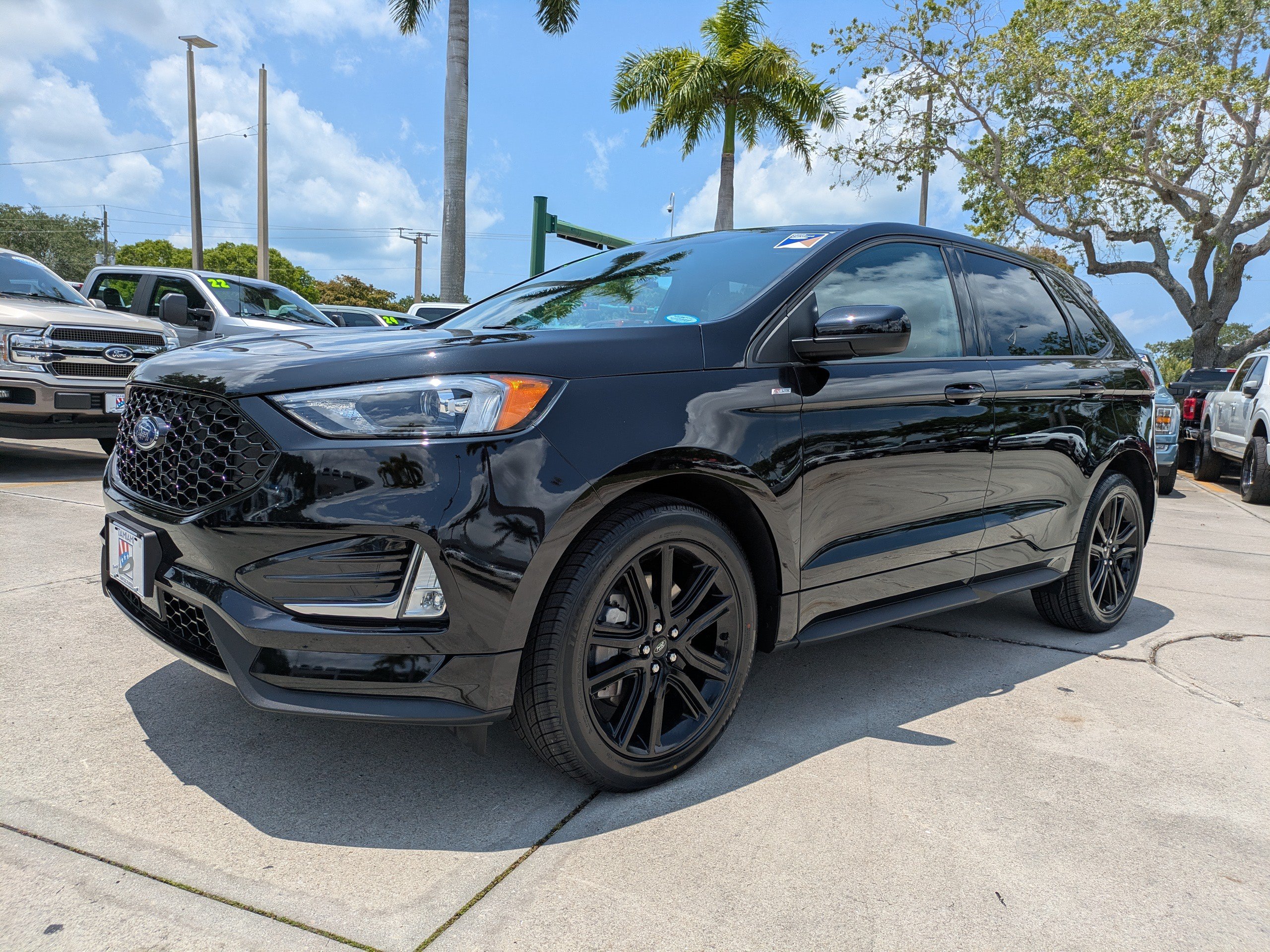 Certified 2024 Ford Edge ST-Line AWD/4WD image 7