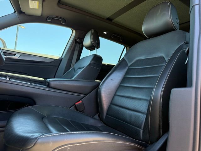 Used 2024 Volkswagen Atlas Cross Sport SEL AWD/4WD image 15