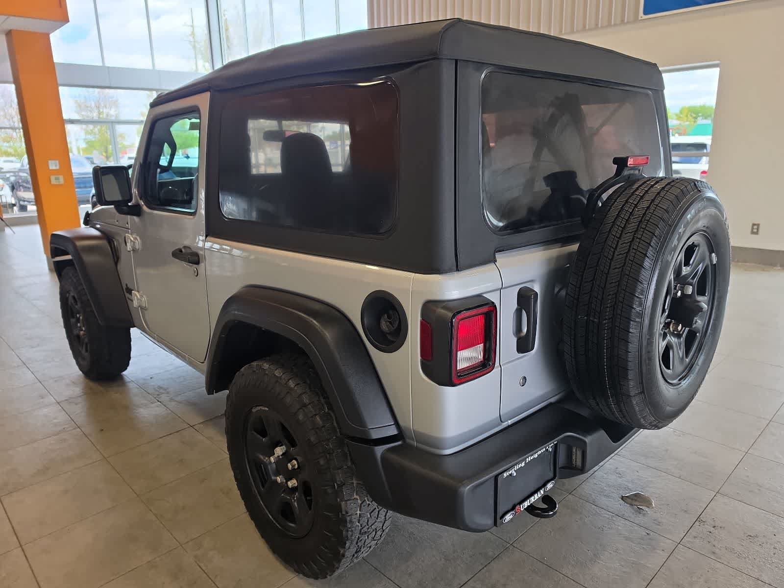Used 2023 Jeep Wrangler Sport AWD/4WD image 9