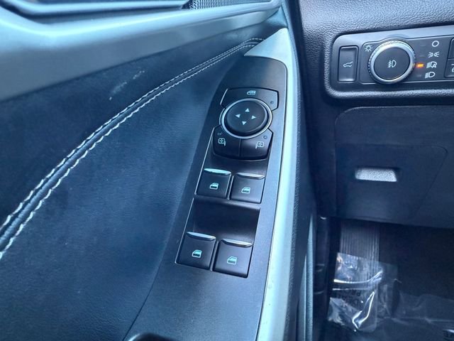 Certified 2022 Ford Explorer XLT w/ Equipment Group 202A image 19
