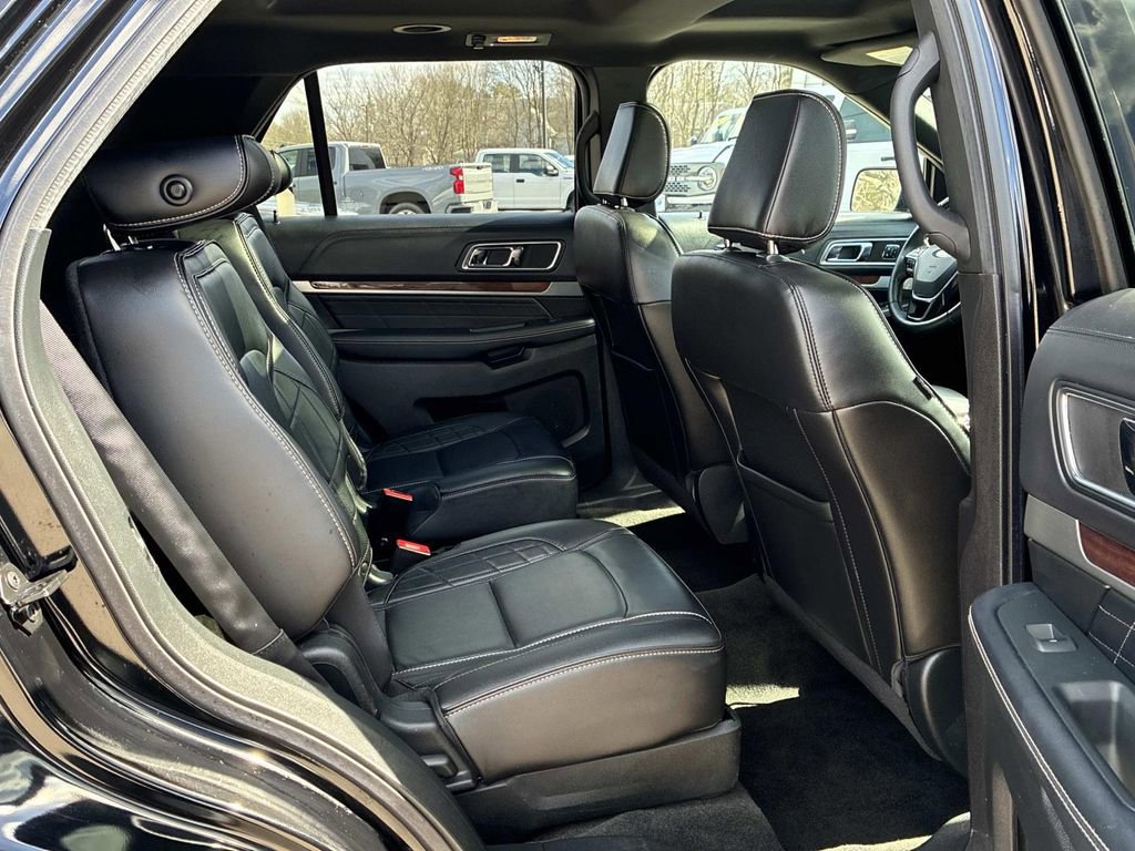 Certified 2018 Ford Explorer Platinum image 10