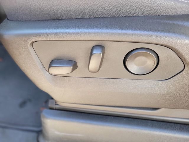 Used 2025 Chevrolet Suburban LS image 20