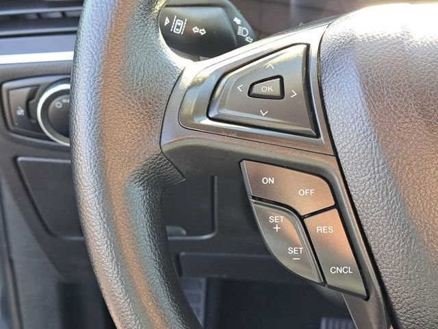 Certified 2024 Ford Edge SE w/ Black Appearance Package image 13