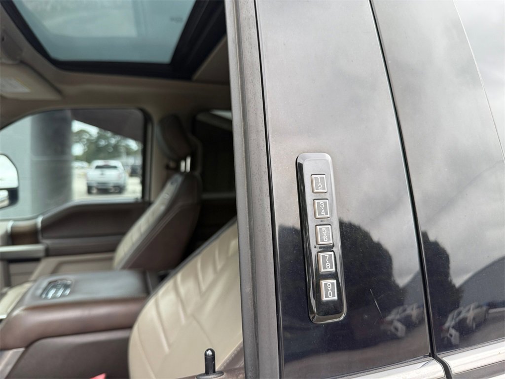 Certified 2019 Ford F350 Limited image 27