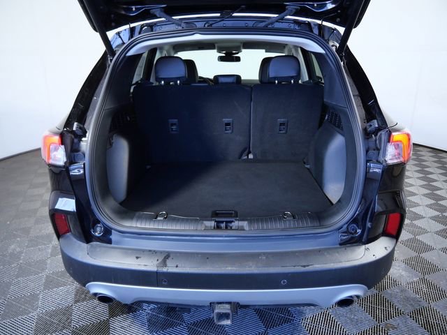 Certified 2022 Ford Escape Titanium w/ Class II Trailer Tow Package image 10
