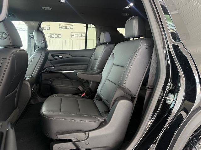 Used 2026 Chevrolet Traverse LT FWD image 7