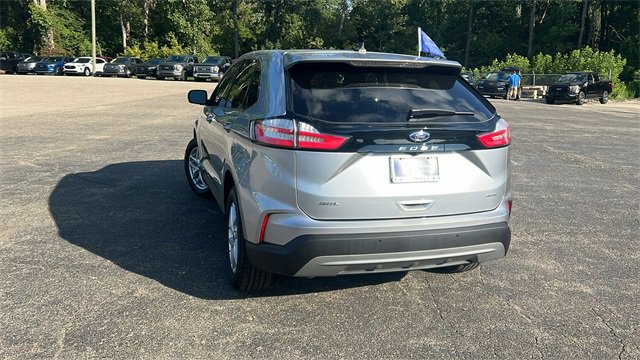 Certified 2023 Ford Edge SEL w/ Convenience Package image 3