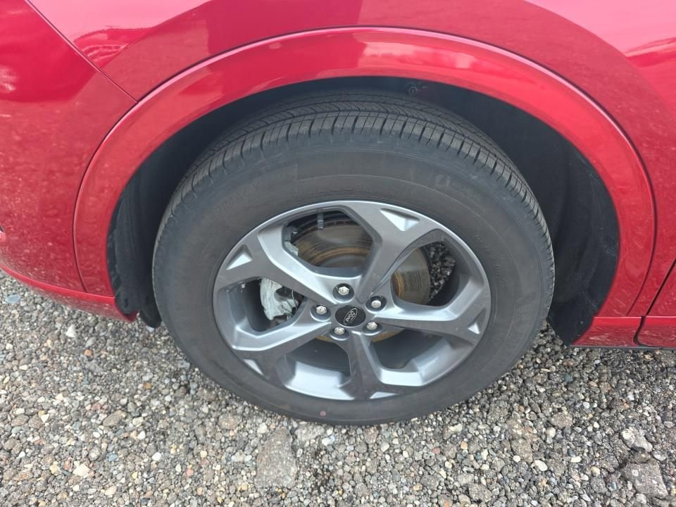 Certified 2023 Ford Escape ST-Line AWD/4WD image 5