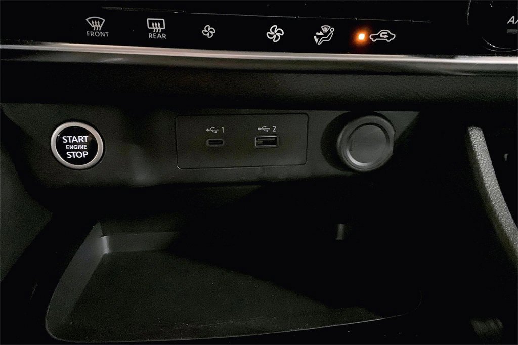 Used 2023 Nissan Rogue SV image 31