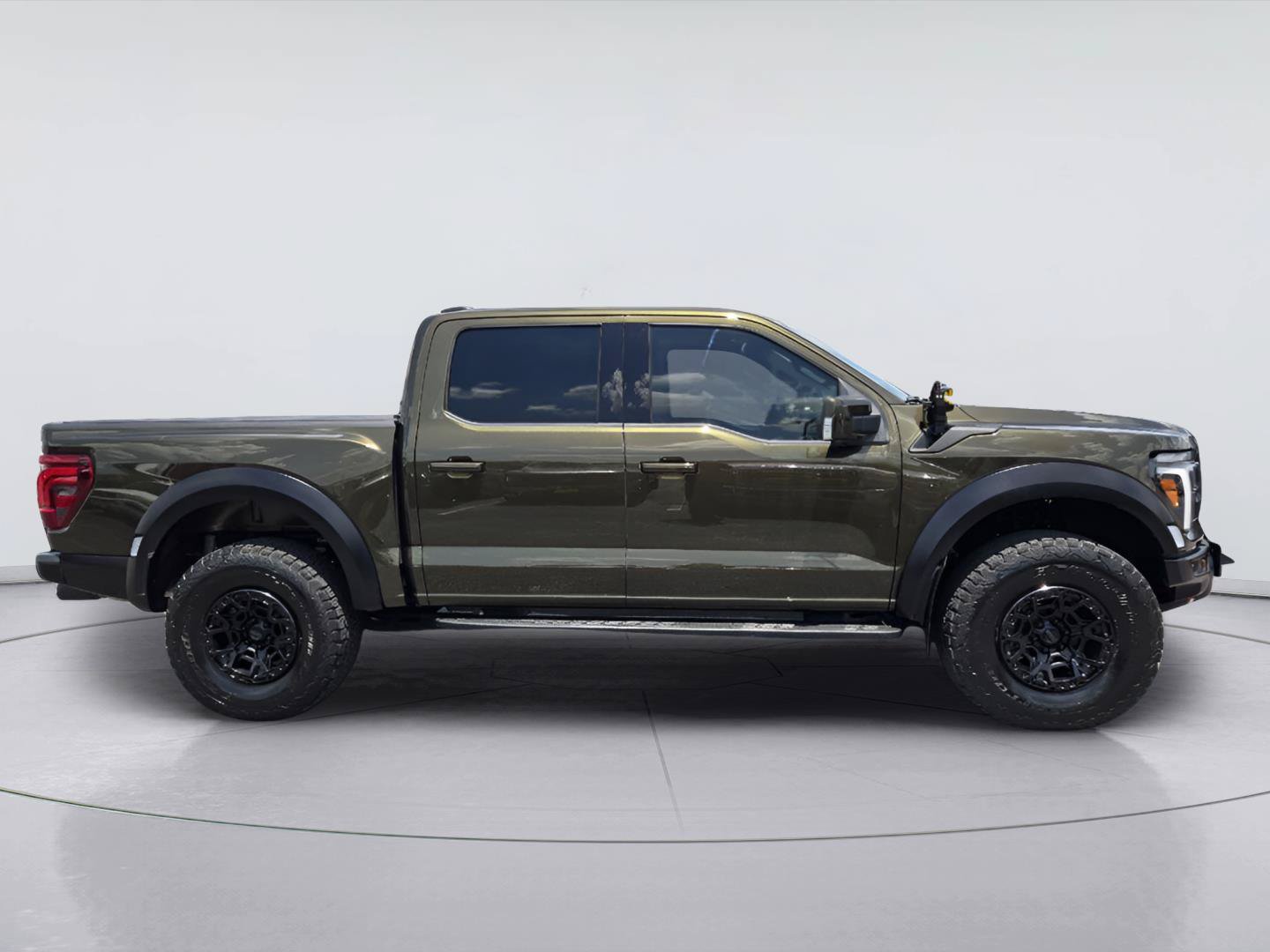 Certified 2025 Ford F150 Raptor w/ Equipment Group 803A Raptor R AWD/4WD image 5