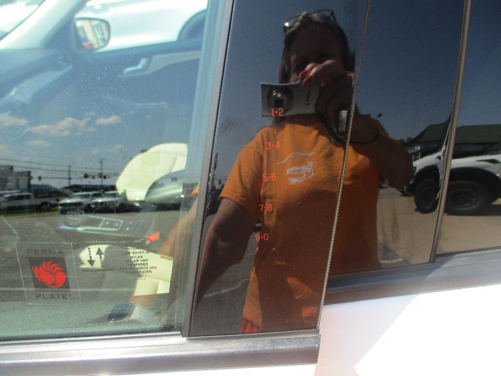 Certified 2022 Ford Escape SEL image 4