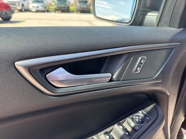 Certified 2024 Ford Edge SE image 23