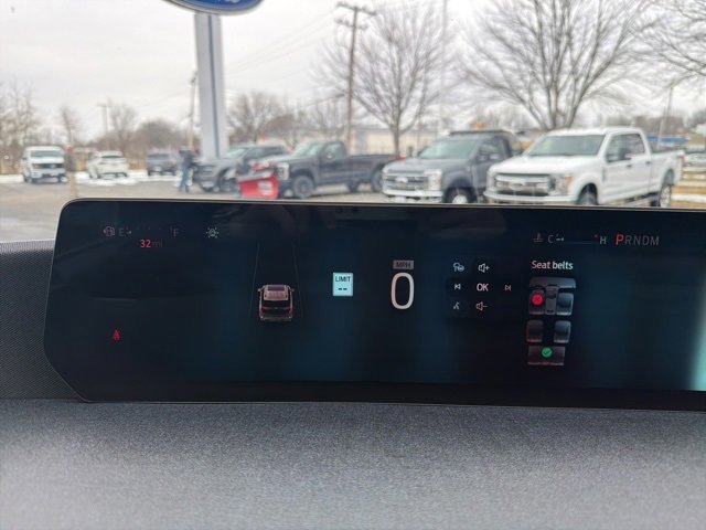 Certified 2025 Ford Expedition Active image 13