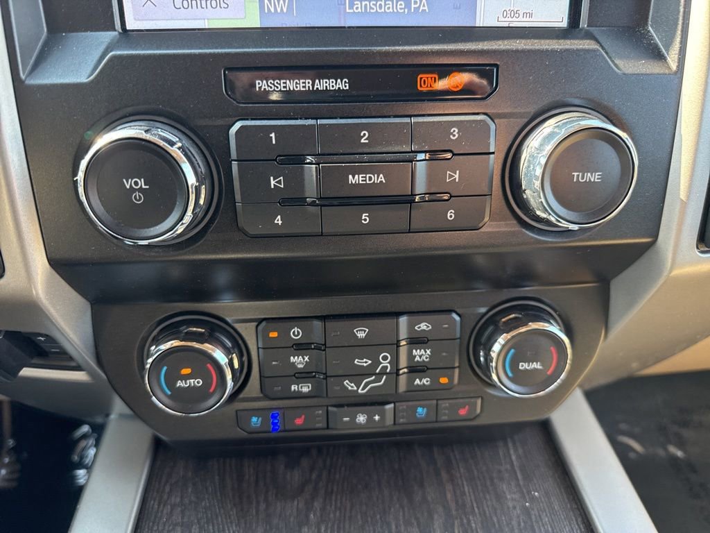 Certified 2020 Ford F350 Lariat w/ Lariat Ultimate Package image 28