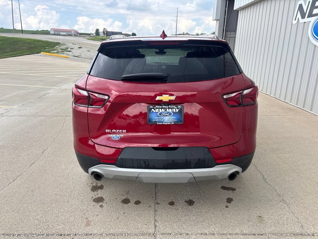 Used 2019 Chevrolet Blazer LT w/ Sound & Technology Package FWD image 6