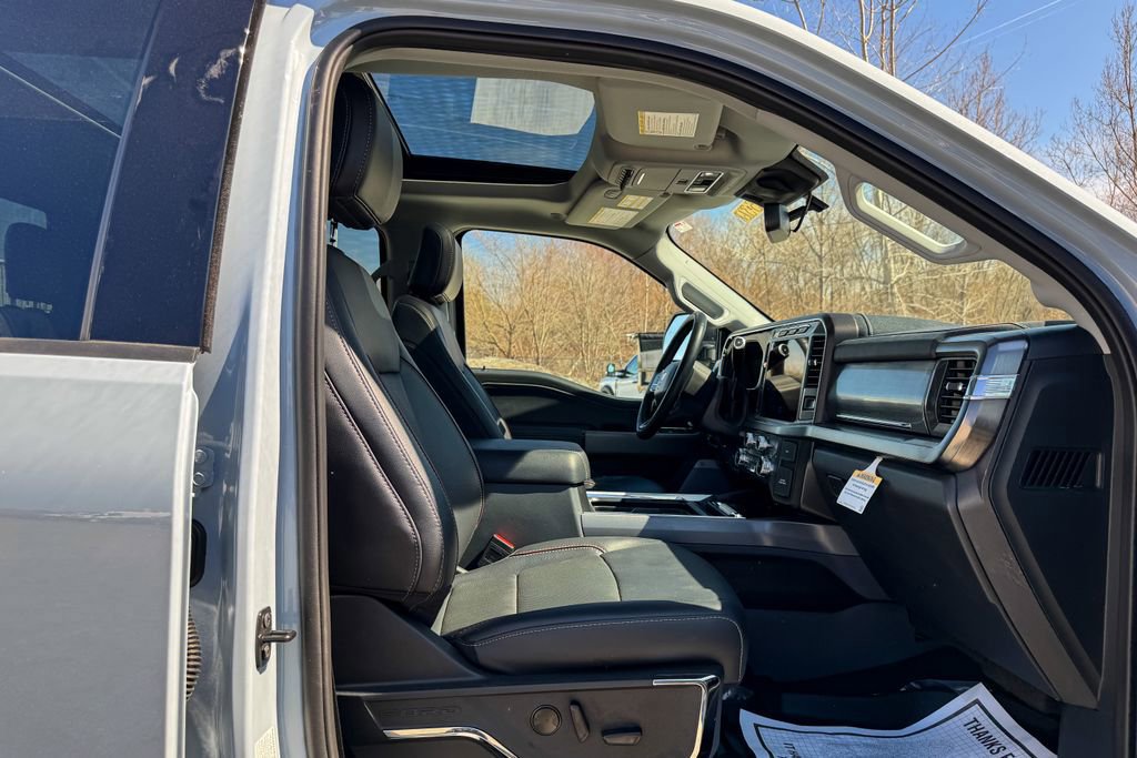 Certified 2024 Ford F250 Lariat w/ Black Appearance Package image 17