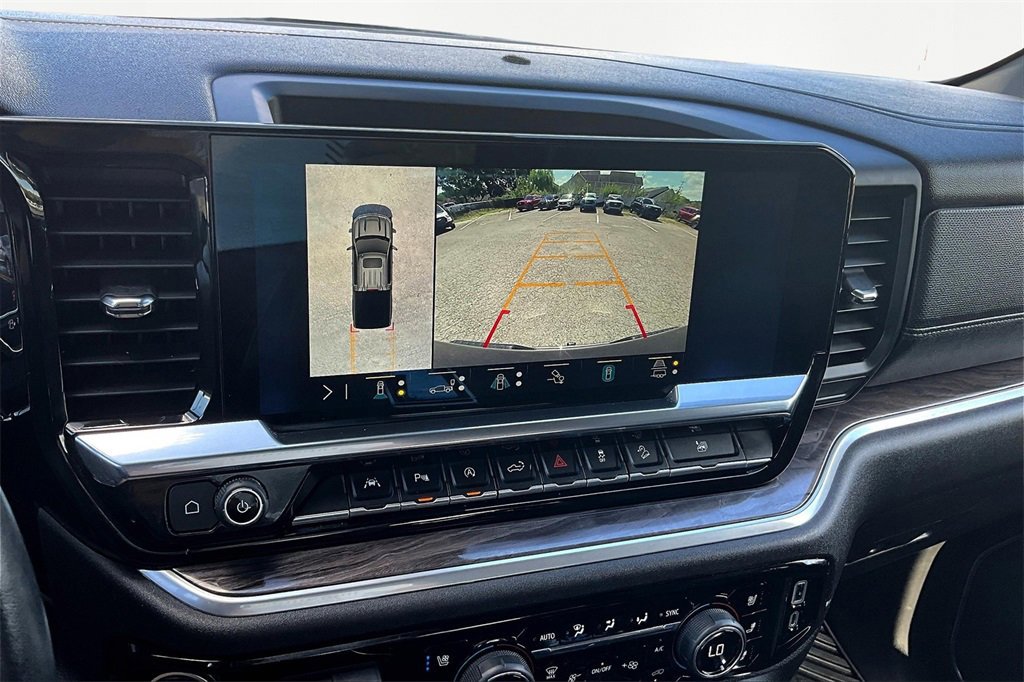 Used 2022 Chevrolet Silverado 1500 LTZ w/ Z71 Off-Road Package image 22
