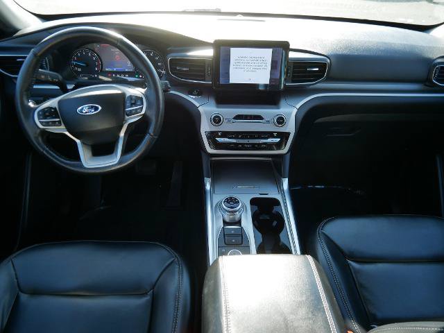 Certified 2021 Ford Explorer XLT w/ Equipment Group 202A AWD/4WD image 16
