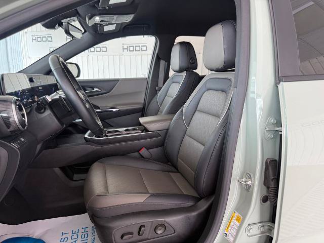 Used 2025 Chevrolet Equinox LT w/ Convenience Package II FWD image 6