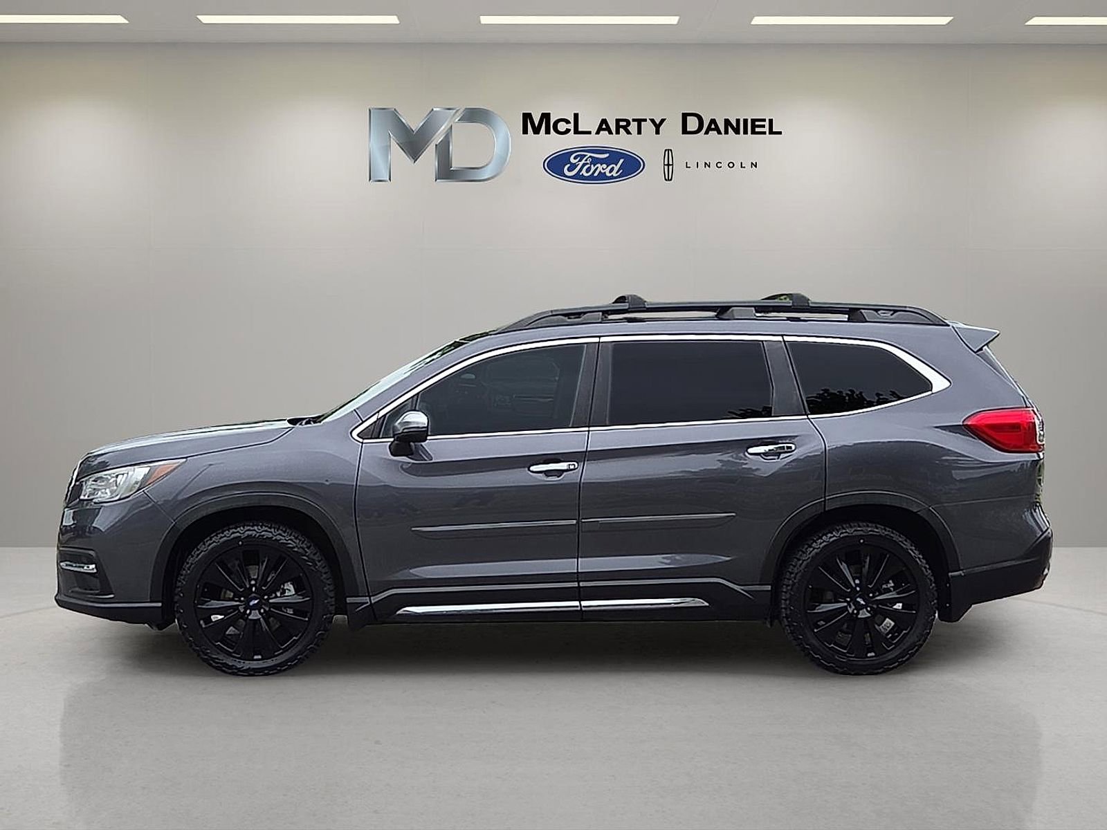 Used 2021 Subaru Ascent Touring w/ Popular Package #2A image 3