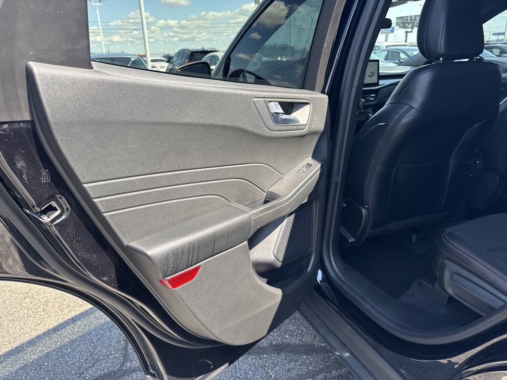 Certified 2023 Ford Escape ST-Line w/ Tech Pack #1 image 23