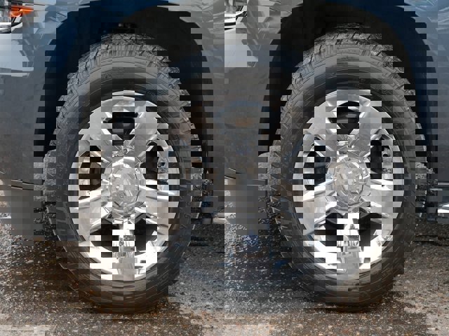 Used 2020 Chevrolet Suburban Premier image 10